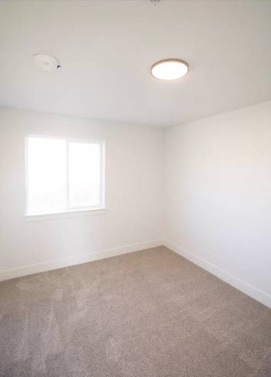 Main picture of 950 Valentine - Building 7 Unit 6