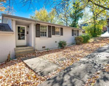Main picture of 1803 Blair Blvd