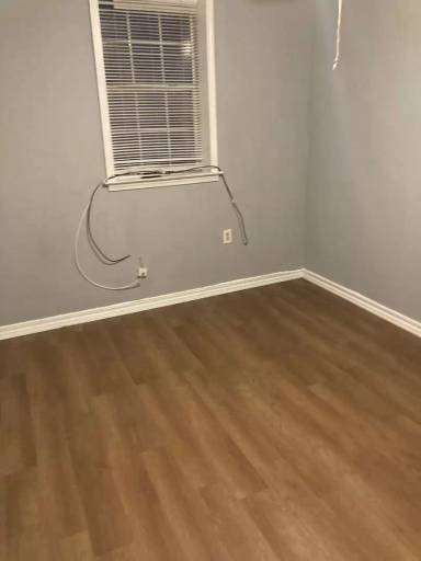 Main picture of 951 Woods St