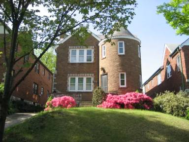 Main picture of 7558 Hoover Ave