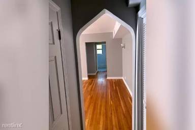 Main picture of 6801 S Clyde Ave