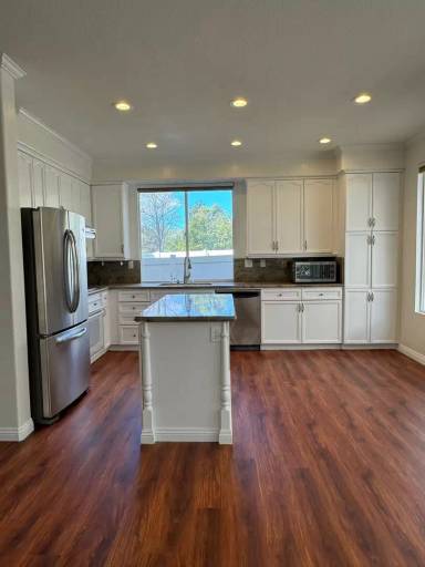 Main picture of 3155 Foxtail Ct