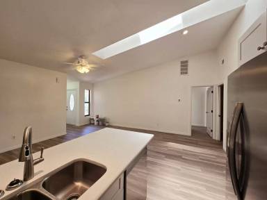 Main picture of 5105 SW Courtyards Ct