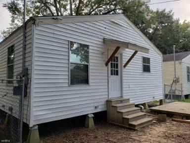 Main picture of 101 Sternberg Dr