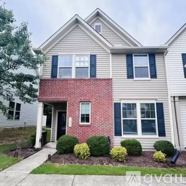 Main picture of 126 Holly Berry Ln
