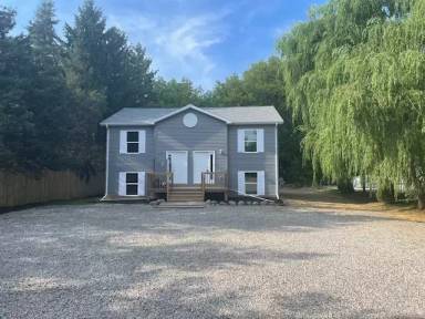 Main picture of 5995 Clark Rd