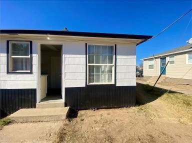 Main picture of 7382 Oneida Dr