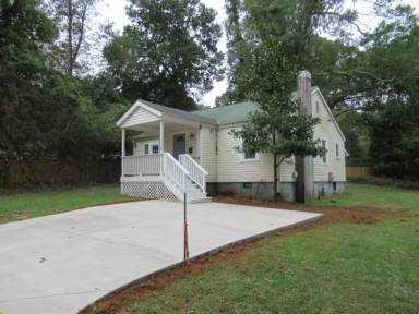 Main picture of 114 Cherry St
