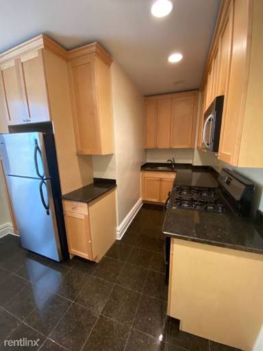 Main picture of 166 2nd Ave Apartments
