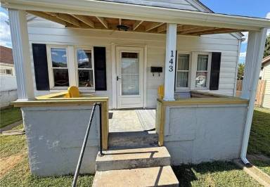 Main picture of 143 5th Ave