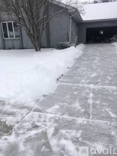 Main picture of 2335 Parkside Dr