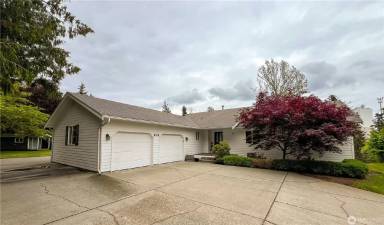 Main picture of 806 S Park Ct