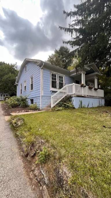 Main picture of 347 Beadling Rd