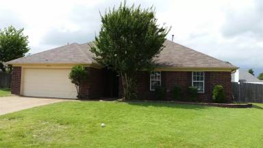 Main picture of 5521 Maumee Cv