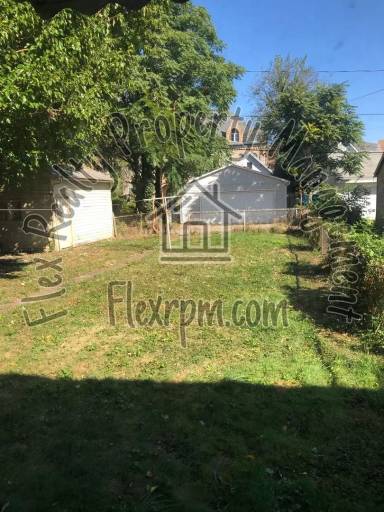 Main picture of 227 Everett St