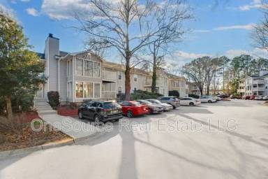 Main picture of 1403 Augusta Dr SE