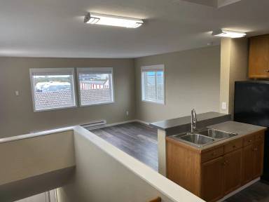 Main picture of 991 Silver King Ave SE