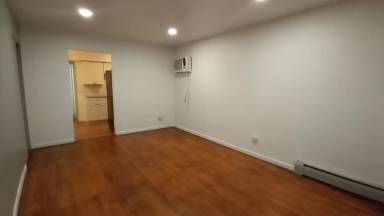 Main picture of 706 East St