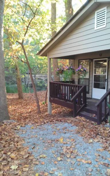 Main picture of 33 4th St