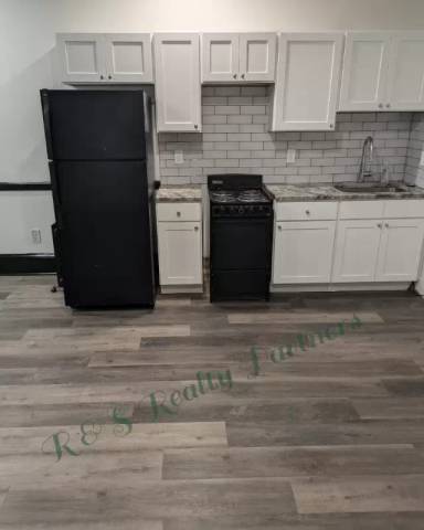 Main picture of 1303 N Charles St
