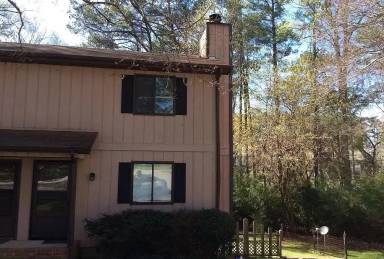Main picture of 102 Bramble Ct