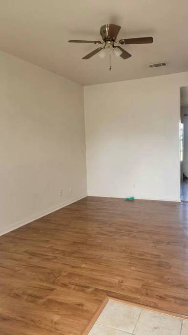 Main picture of 5307 Daybreak Dr