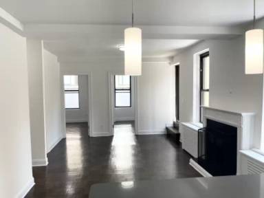 Main picture of 220 W 58th St