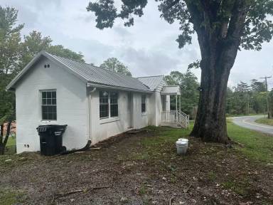 Main picture of 619 Texas Hollow Rd