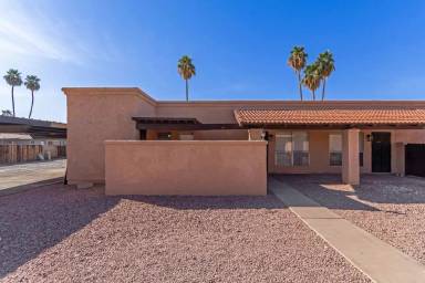 Main picture of 615 N Arrowhead Dr