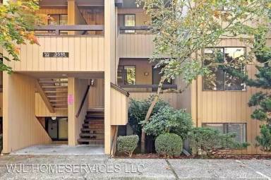 Main picture of 3518 109th Pl NE