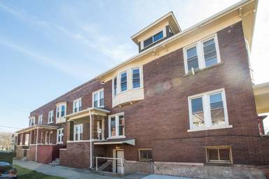 Main picture of 3629 Howard St