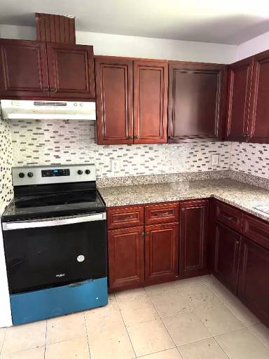 Main picture of 620 Grantland Dr
