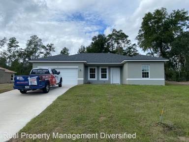 Main picture of 560 Marion Oaks Ln