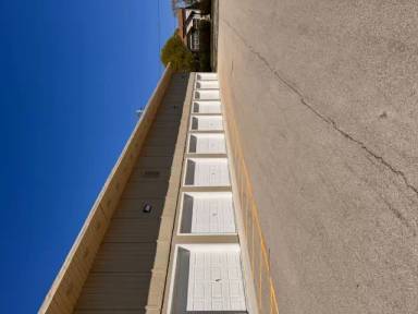 Main picture of 2940 Wisconsin St