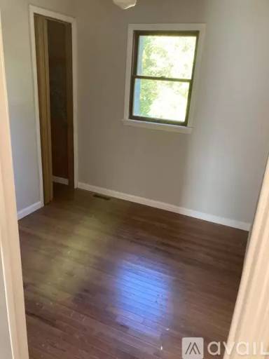 Main picture of 32 Cedar Trl