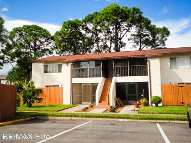 Main picture of 735 Ridge Club Dr