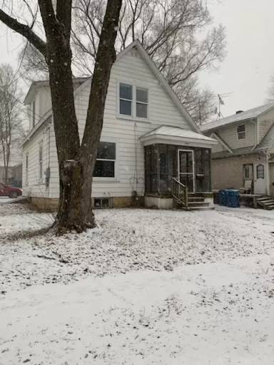 Main picture of 1504 W 2nd St
