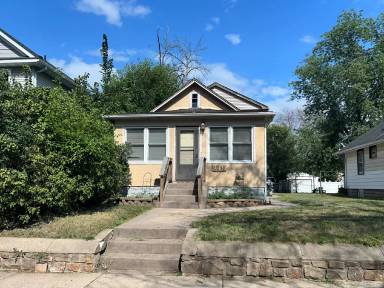 Main picture of 349 9th Ave S