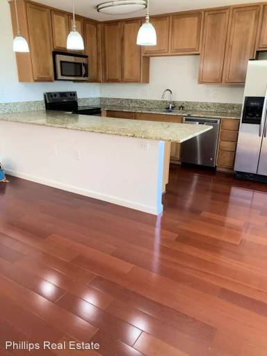 Main picture of Footprints on the Bay