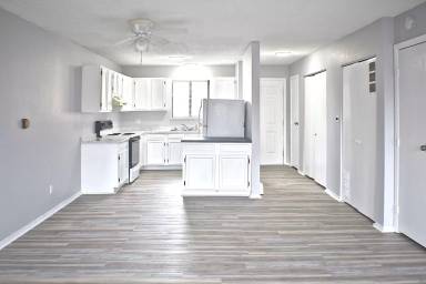 Main picture of 908 White Ave