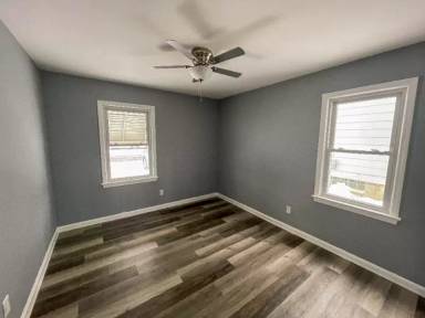 Main picture of 11016 Peony Ave