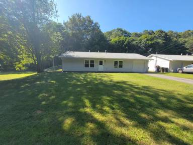 Main picture of 224 Signal Rock Dr