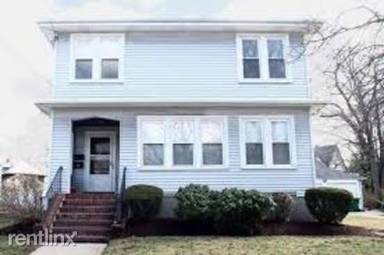 Main picture of 346 Lexington St
