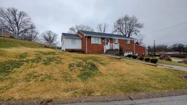 Main picture of 375 Carmen Dr