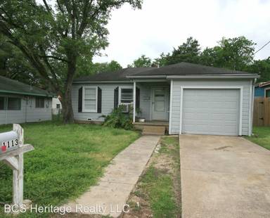 Main picture of 1113 E 26th St