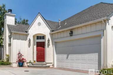 Main picture of 933 Nobel Dr
