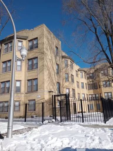 Main picture of 8143 S Ellis Ave