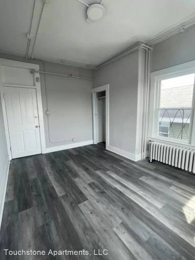Main picture of 2 Franklin St