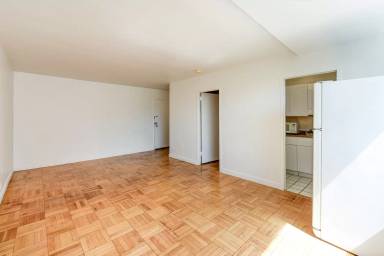 Main picture of River Place