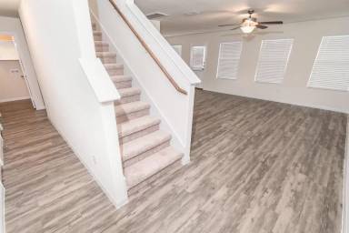 Main picture of 2515 Camarilla Ln